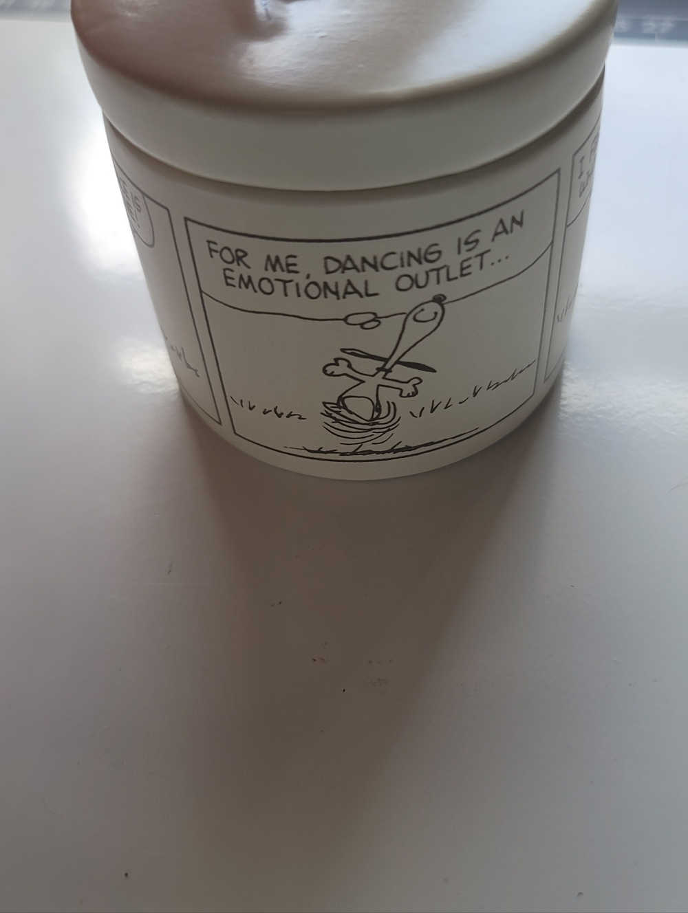 Hallmark White Ceramic Snoopy Jar - Black Illustration - Picture 10 of 10
